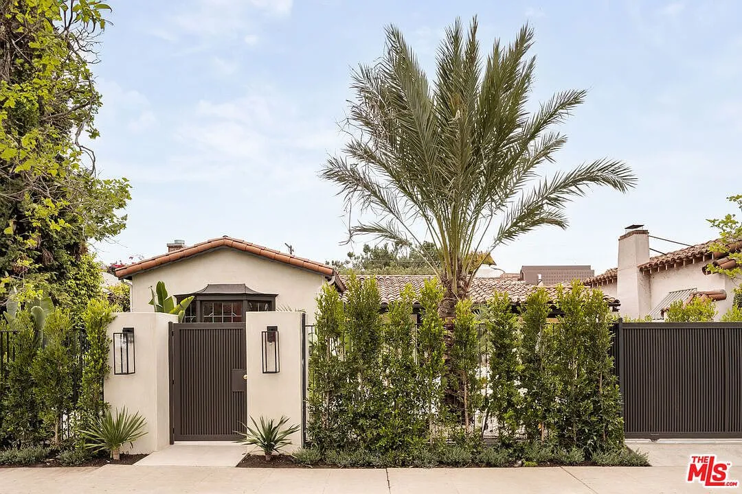 Spanish Revival Estate, Beverly Grove, photograph 2