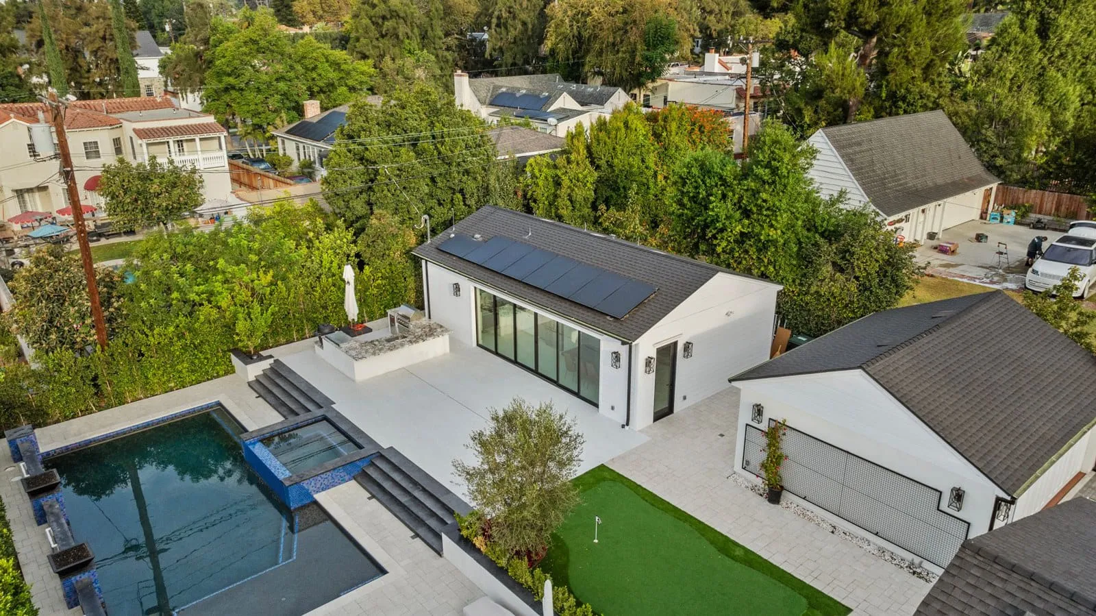 Luxury ADU, Glendale, photograph 3