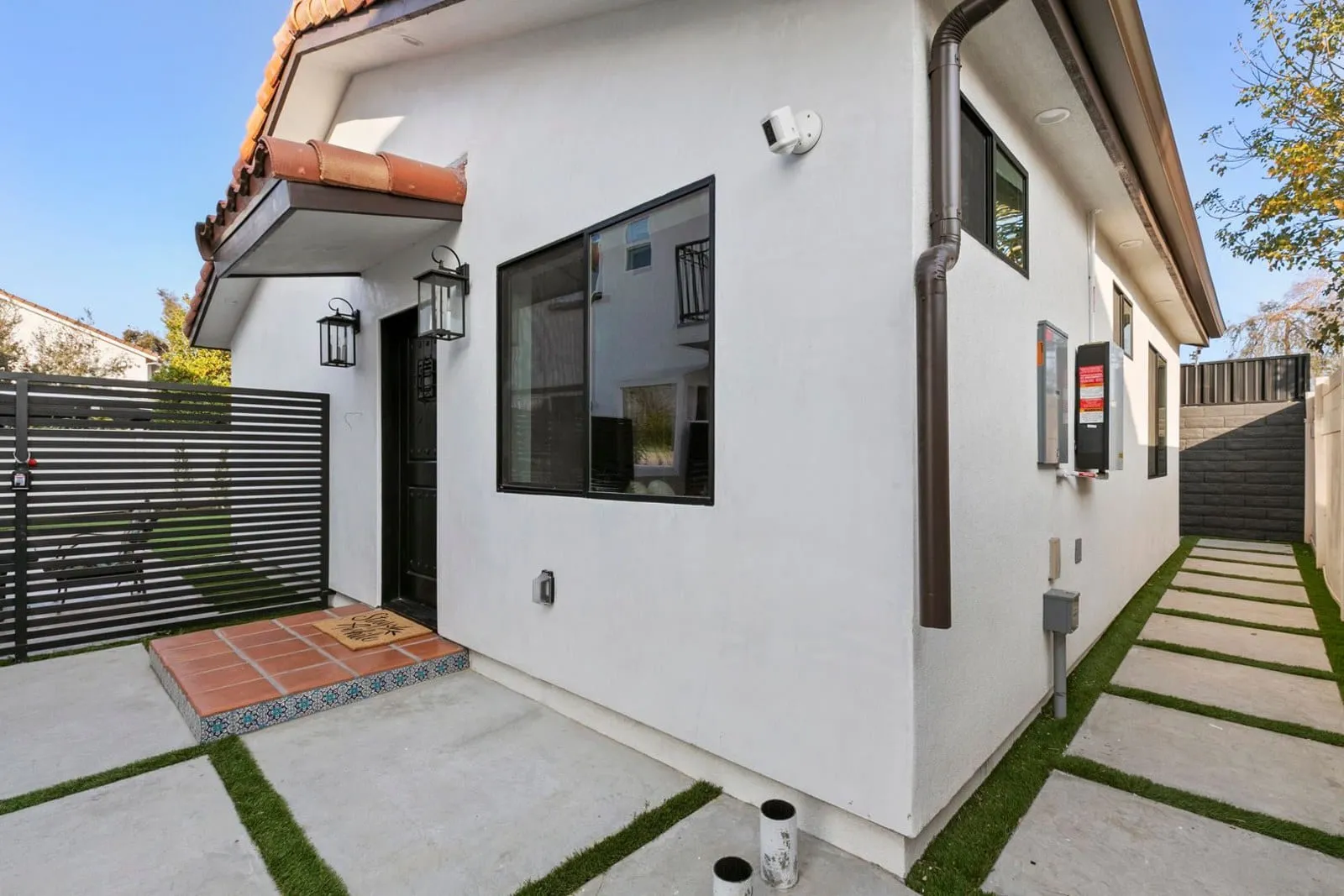 Detached ADU, North Hills, photograph 2