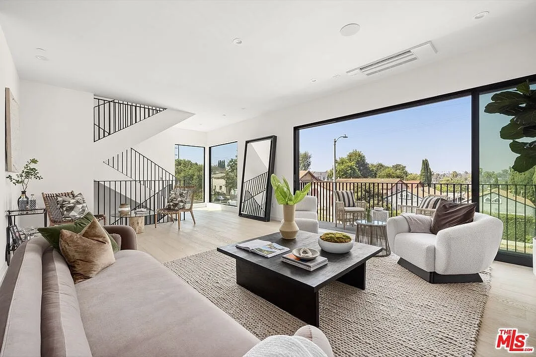 Modern Hillside Homes, Echo Park, photograph 4