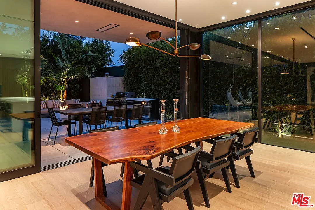 Modern Custom Home, Beverly Grove, photograph 6