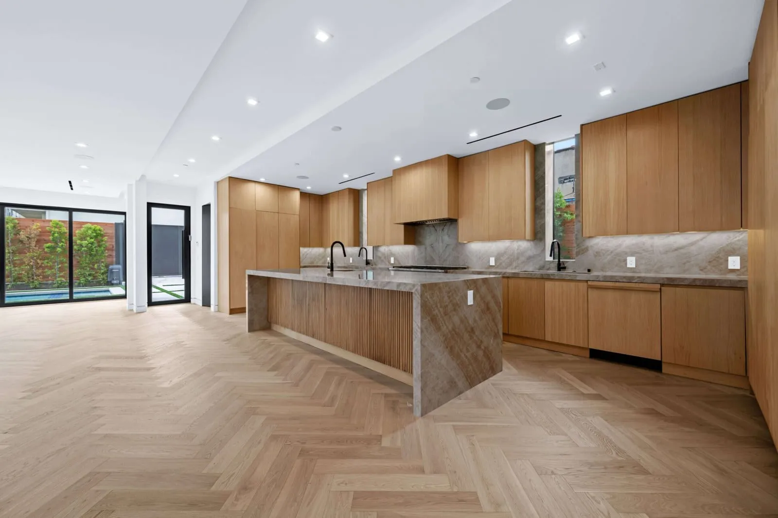 Luxury Custom Home, Los Angeles, photograph 6