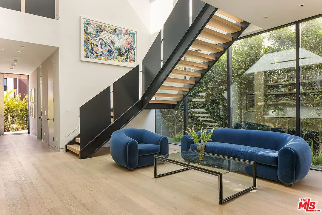Modern Custom Home, Beverly Grove, photograph 7