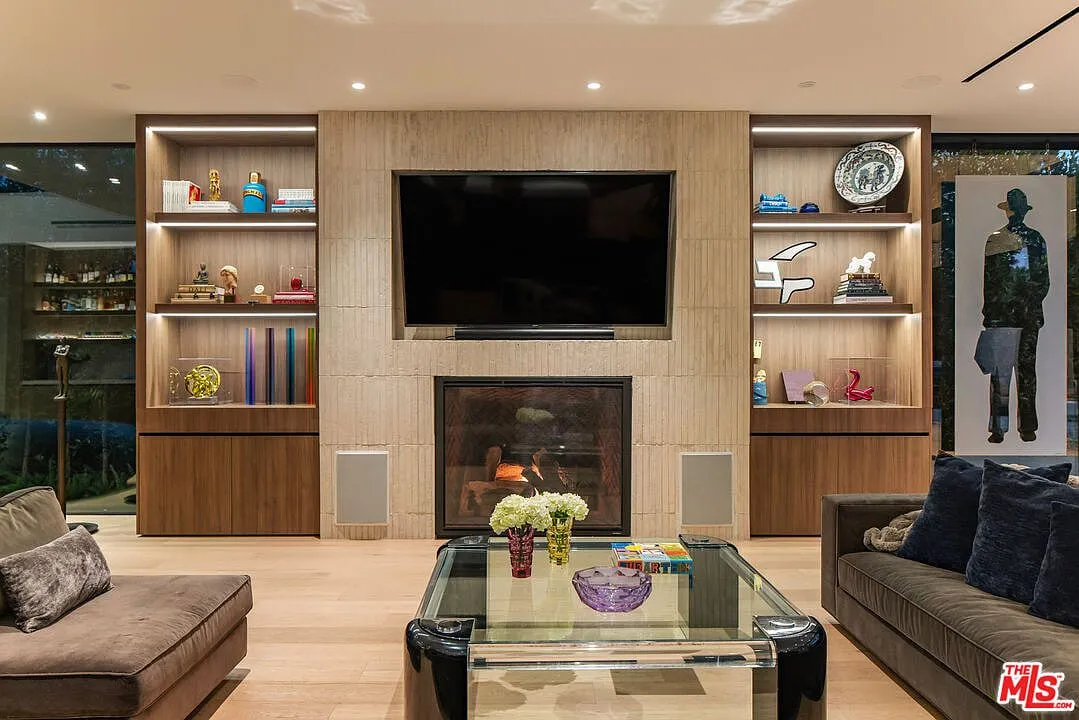 Modern Custom Home, Beverly Grove, photograph 8