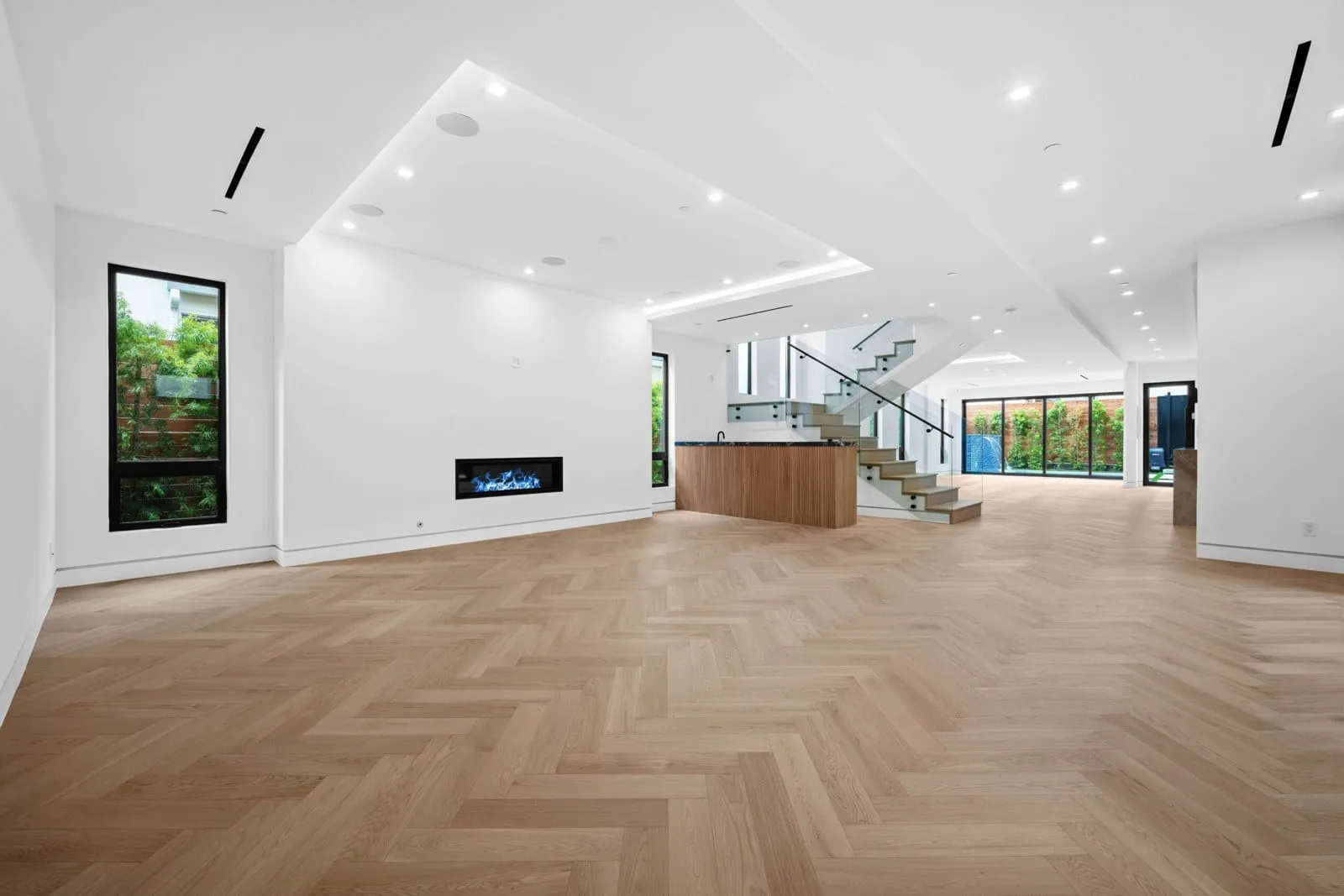 Luxury Custom Home, Los Angeles, photograph 9