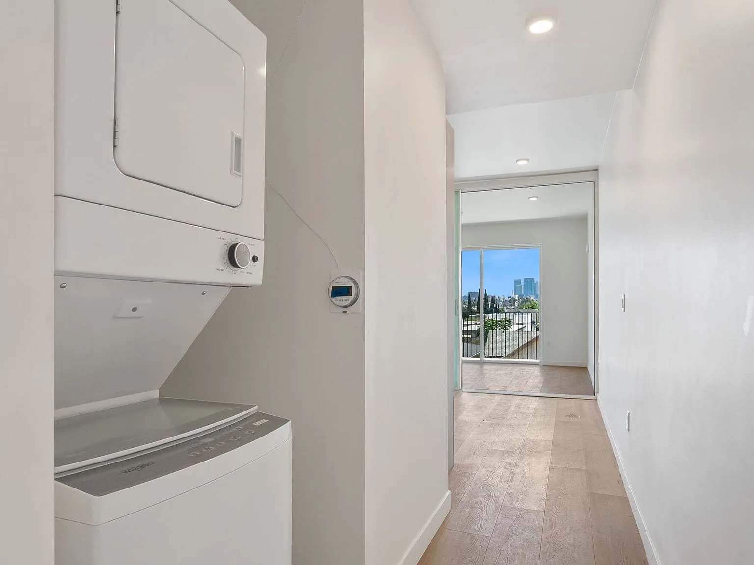 Multifamily Residence, Koreatown, photograph 10